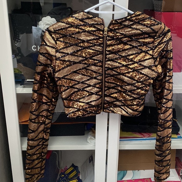 Marciano two-piece sequin set. Stunning set only worn once. Size XS - Picture 6 of 7